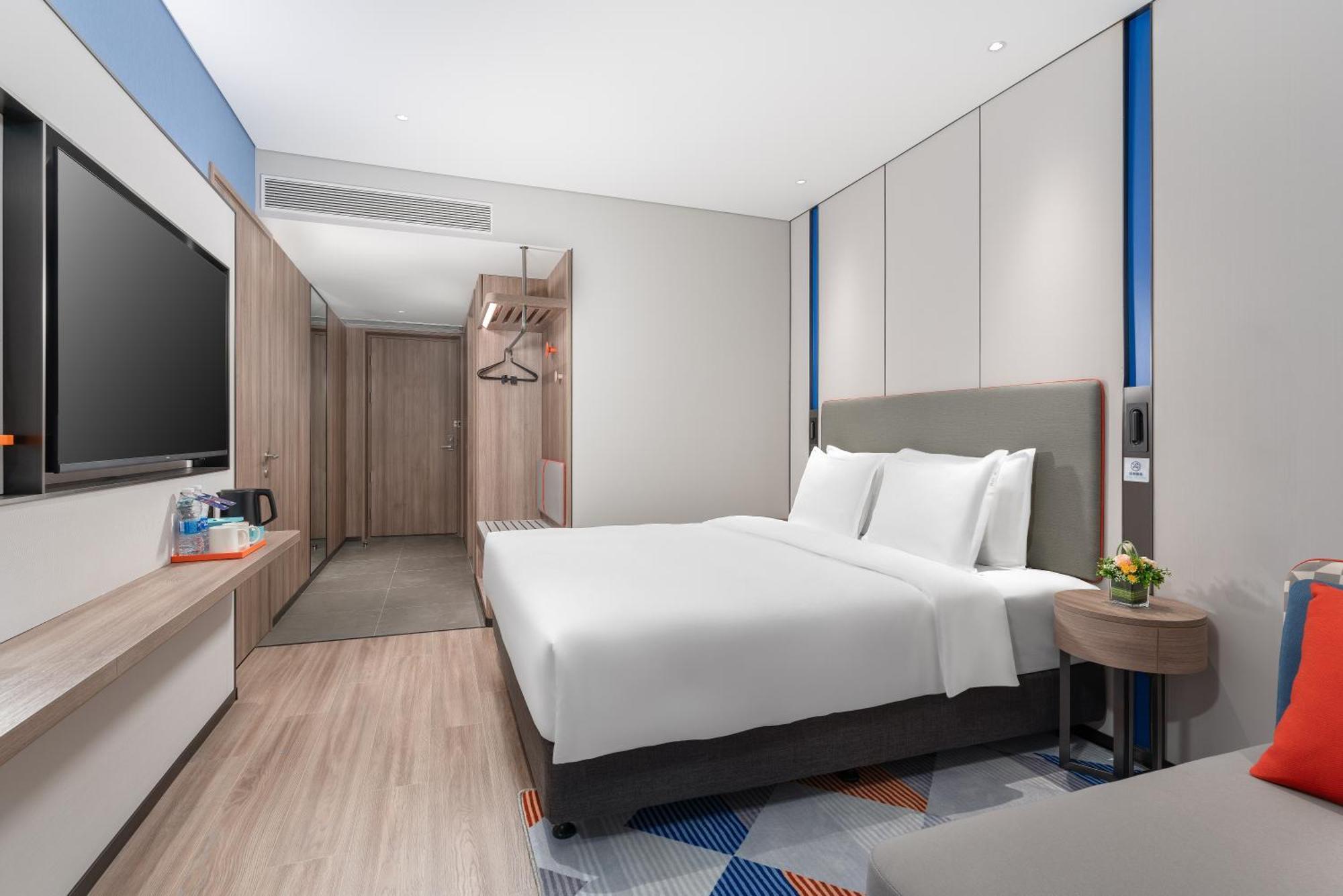 Holiday Inn Express Guangzhou Panyu Dashi By Ihg Exteriör bild
