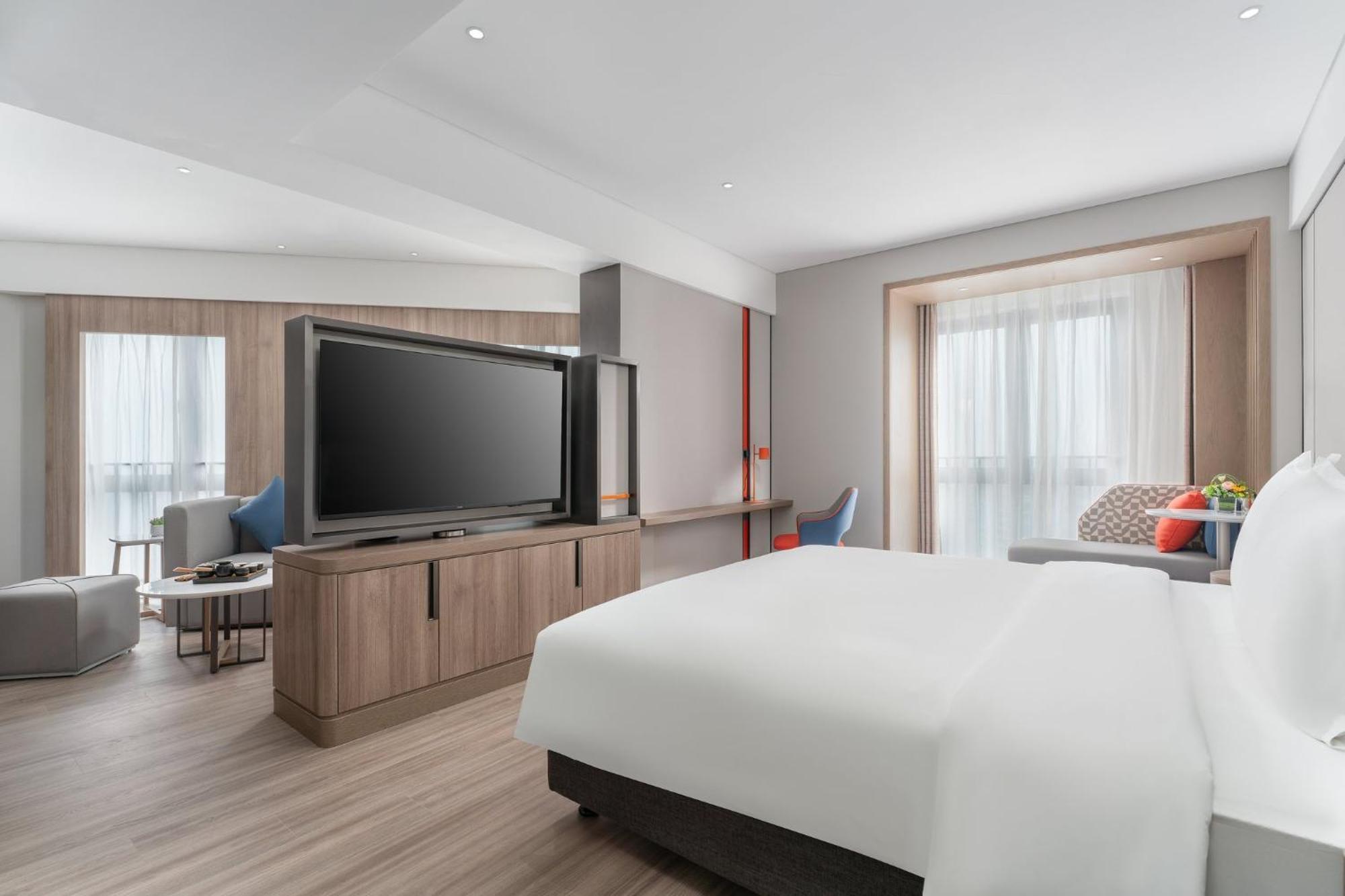 Holiday Inn Express Guangzhou Panyu Dashi By Ihg Exteriör bild