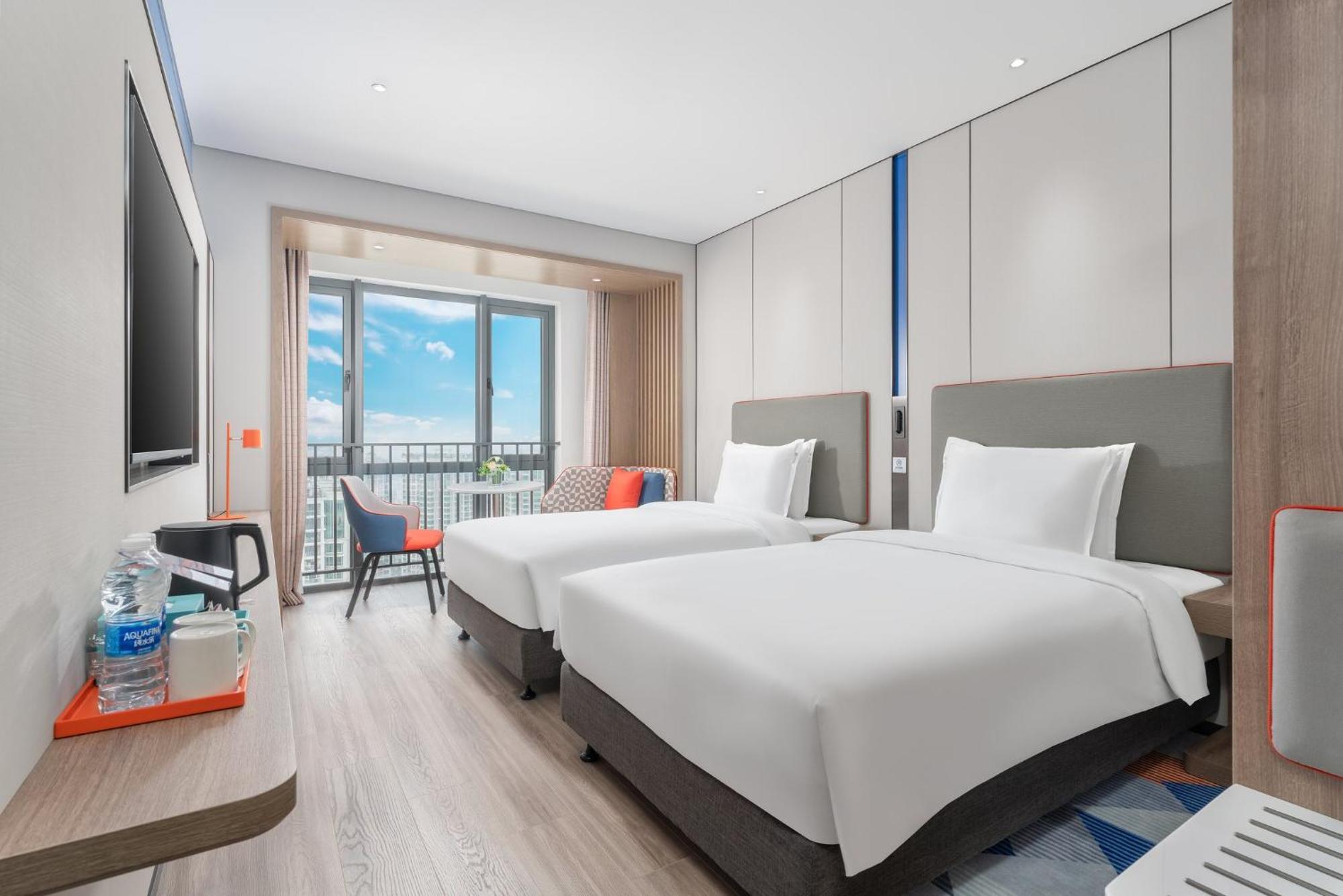 Holiday Inn Express Guangzhou Panyu Dashi By Ihg Exteriör bild